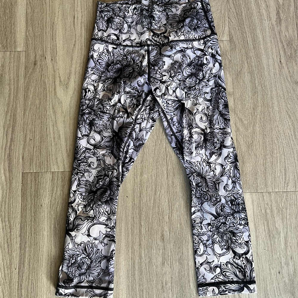 Floral Black and White LuLu Lemon Leggings